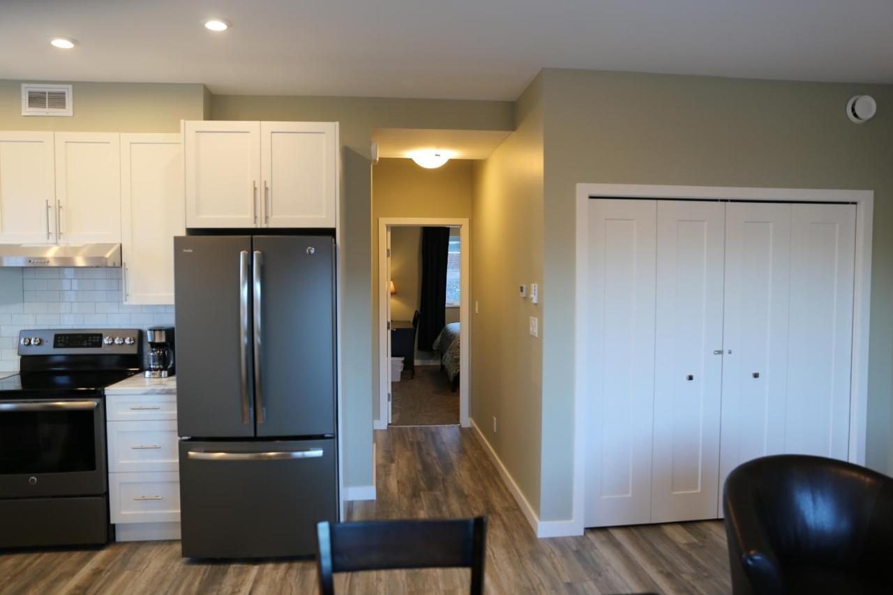 Downtown Whitehorse Deluxe 2 Bedroom Condo Esterno foto